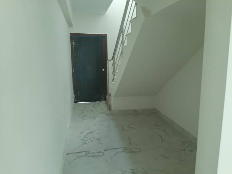 One Kanal House Of Paf Falcon Complex Near Kalma Chowk And Gulberg Iii Lahore Available For Rent 5