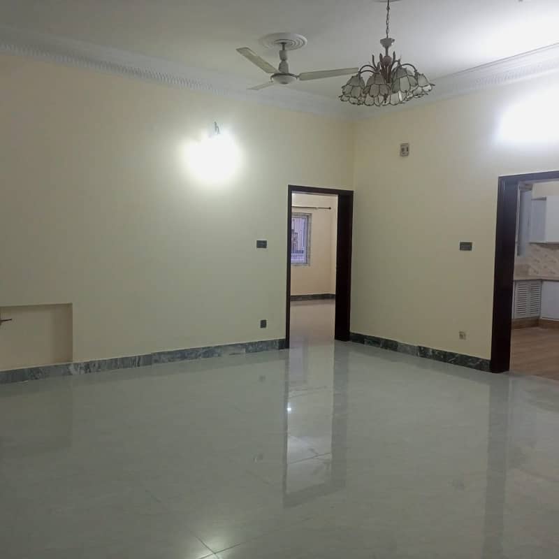 3 BEDROOMS INDEPENDENT HOUSE IS AVAILABLE FOR RENT IN I-8 ISLAMABAD. 0