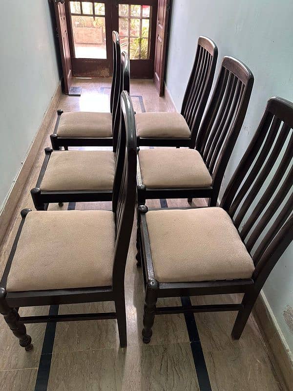 6-Dining Chairs For Sale urgently 0