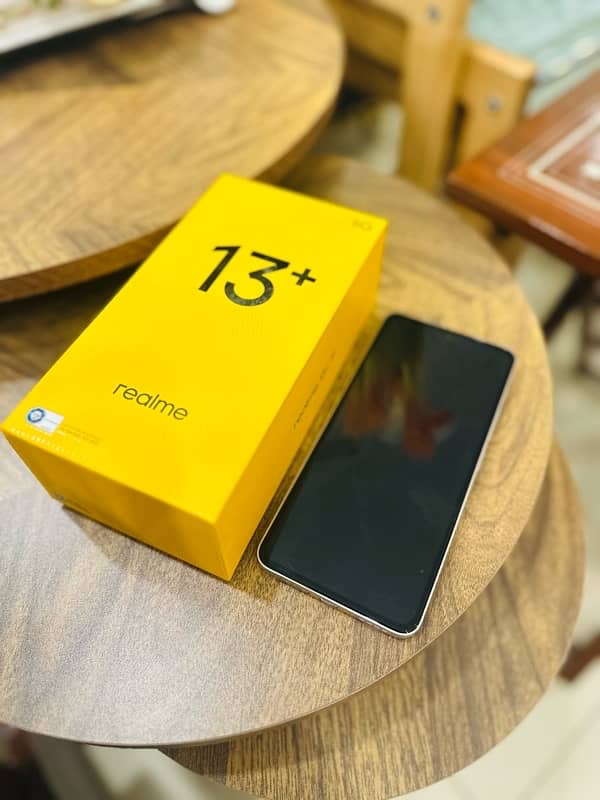 realme 13+  5G 0