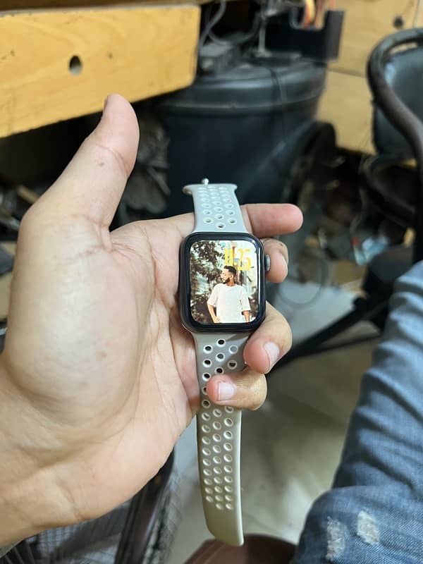 apple I watch series 6 44 mm 0