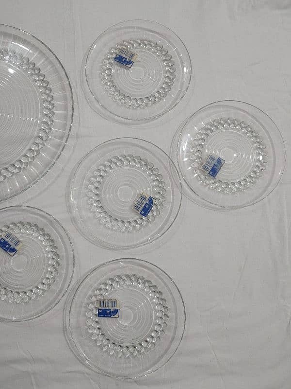 7-Piece Glass Plate Serving Set 2