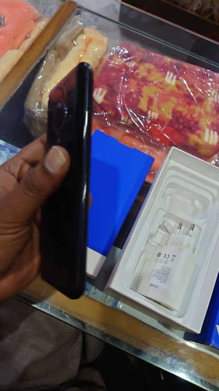 vivo Y51 full box 4.128 no opne no repair 10by9.5 3