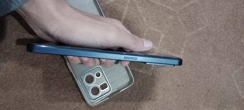 oppo f21 pro 10/9 condition One year and 6 month used 3