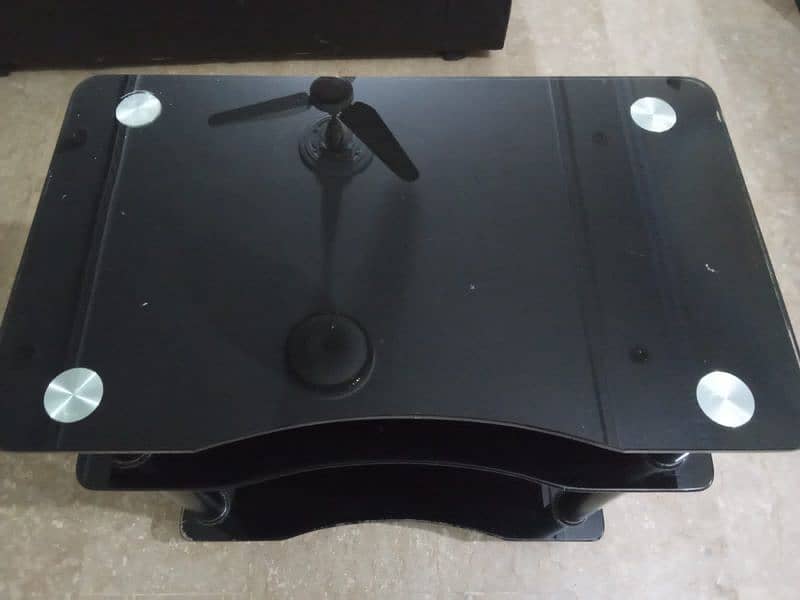 fine quality black glass table 0