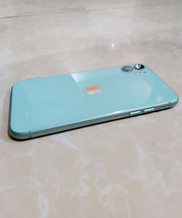 iphone11 256gb Dual Sim Pta Approved. . . 7