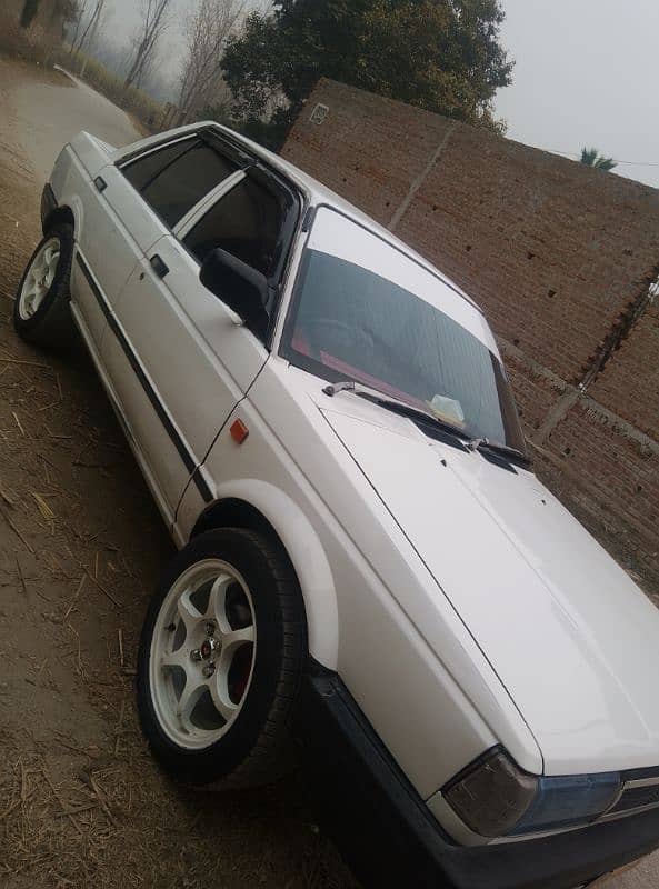 Nissan Sunny 1986 5