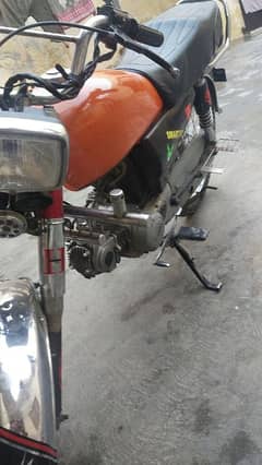 use Gadhi haiii 2007 Model haii mardan number haii final 35000