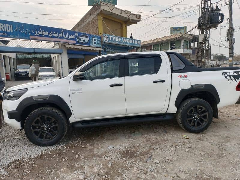 Toyota Hilux Adam revo 2023 mod 1