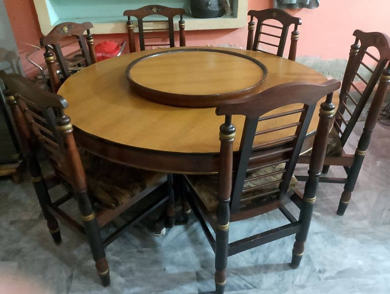 dinning table with 6 tables for sale 1