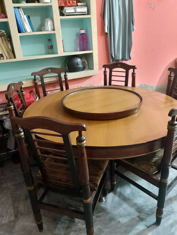 dinning table with 6 tables for sale 2