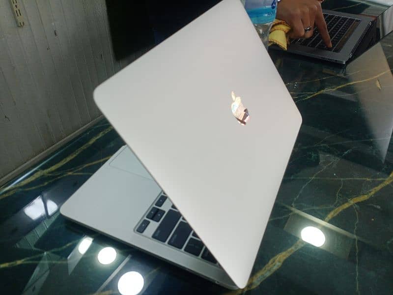 mac book pro 2