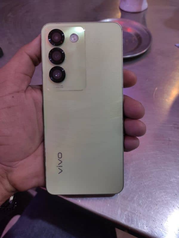 vivo y100 for urgent sale 1