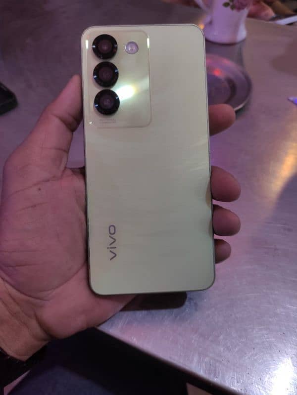 vivo y100 for urgent sale 7