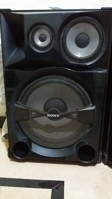 sony shak 7 18 inch spiker hain  bilkul new condition me hai like new 5