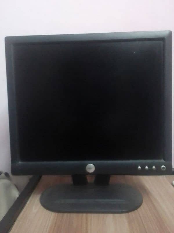 PC with screen , CPU and keyboard 0