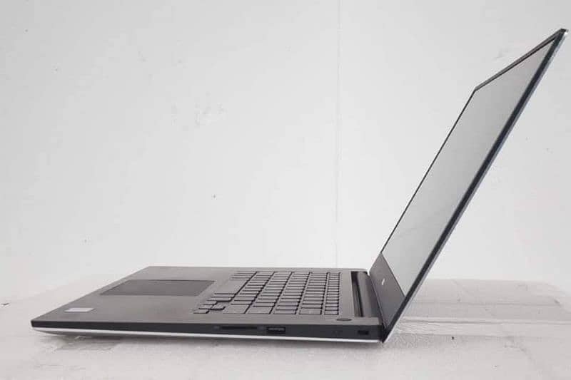 Dell Precision 5520 (4K Touch), Xeon V6, 16gb, 256gbssd, 4gb Graphics 1