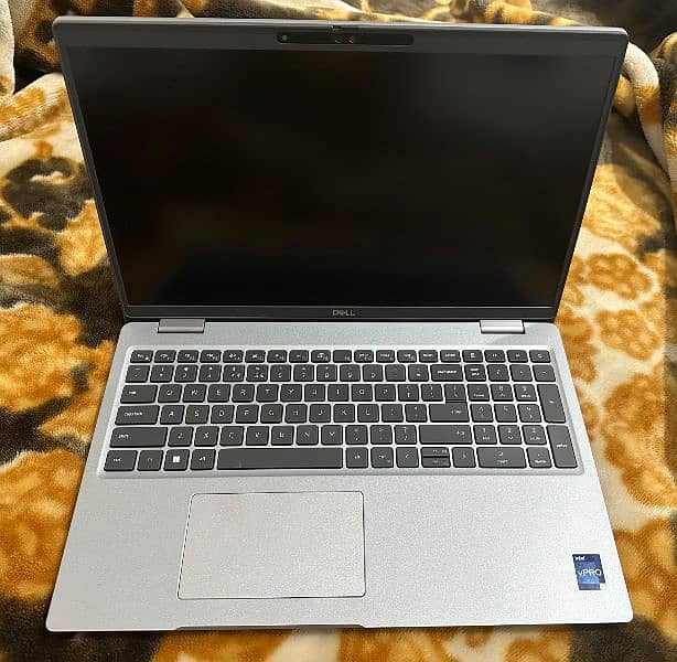 Dell Latitude 5530 0