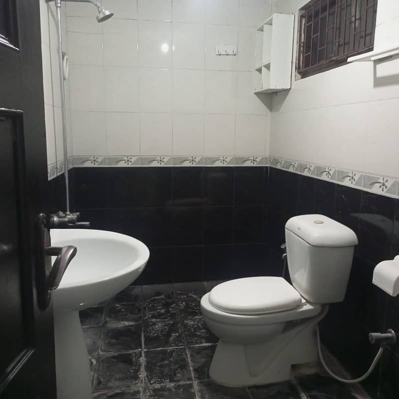 3 BEDROOMS UPPER PORTION IS AVAILABLE FOR RENT IN I-8 ISLAMABAD. 4