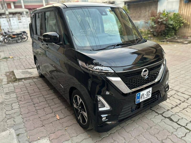 Nissan Roox 2022 11