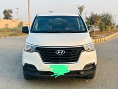 Hyundai Grand Starex 2021