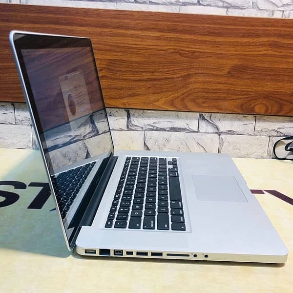 MACBOOK PRO 2012 i7 |15 inch Dual Graphics |Whatsapp 03215984936 1