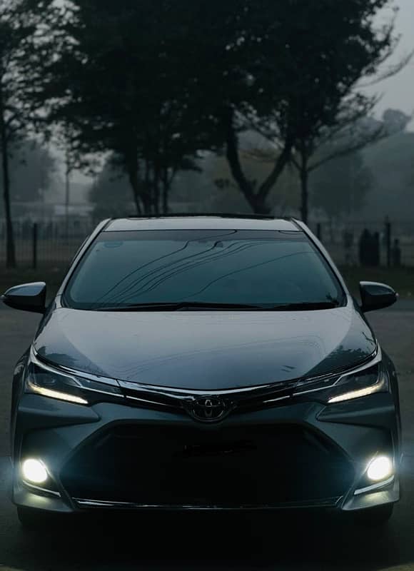 Toyota Altis Grande 2019 1