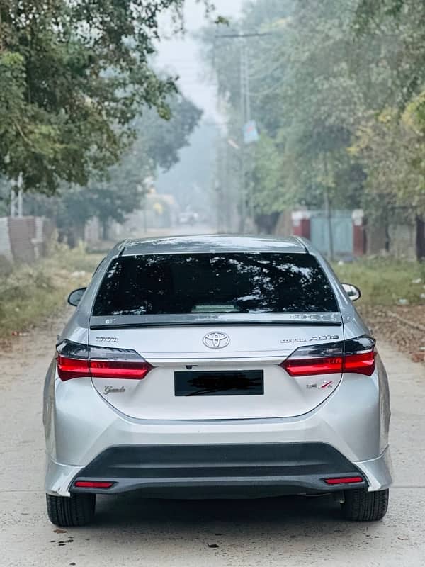 Toyota Altis Grande 2019 4