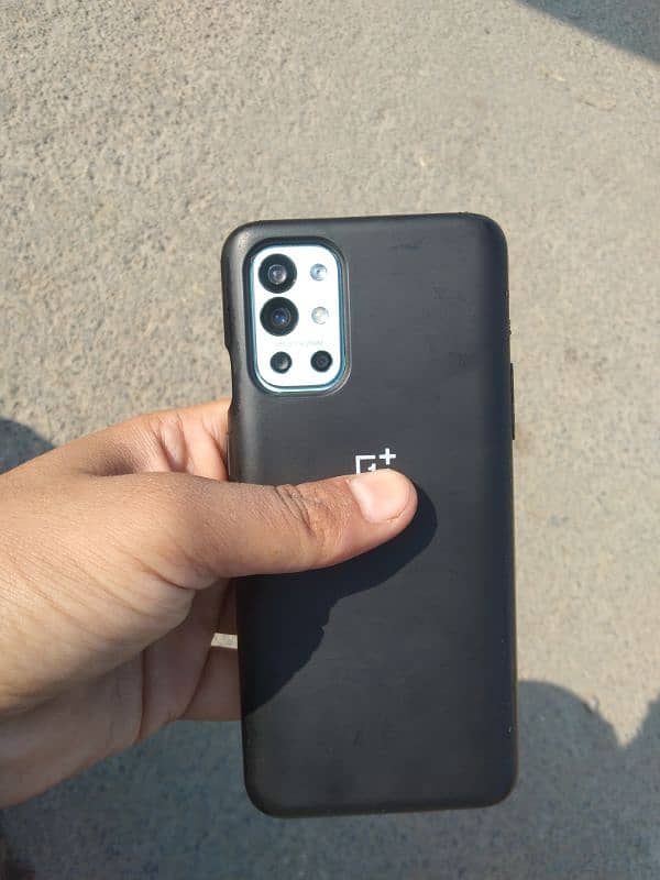 OnePlus 9R 3