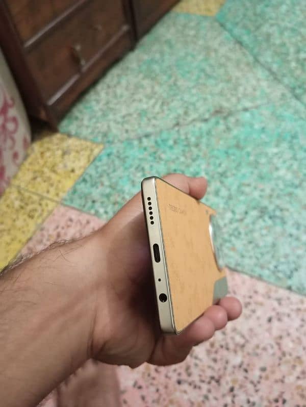 camon 30 look like box pack 10 by 10 condition 3