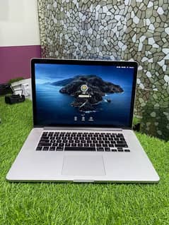 MACBOOK PRO 2015 i7 15 inch |Only WhatsApp 03215984936