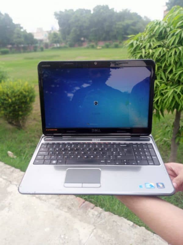 Dell laptop 0