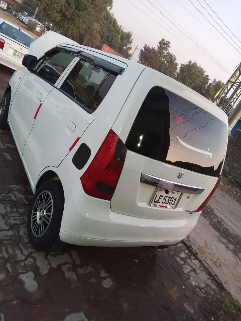 Suzuki Wagon R  VXL 2015  Model 3