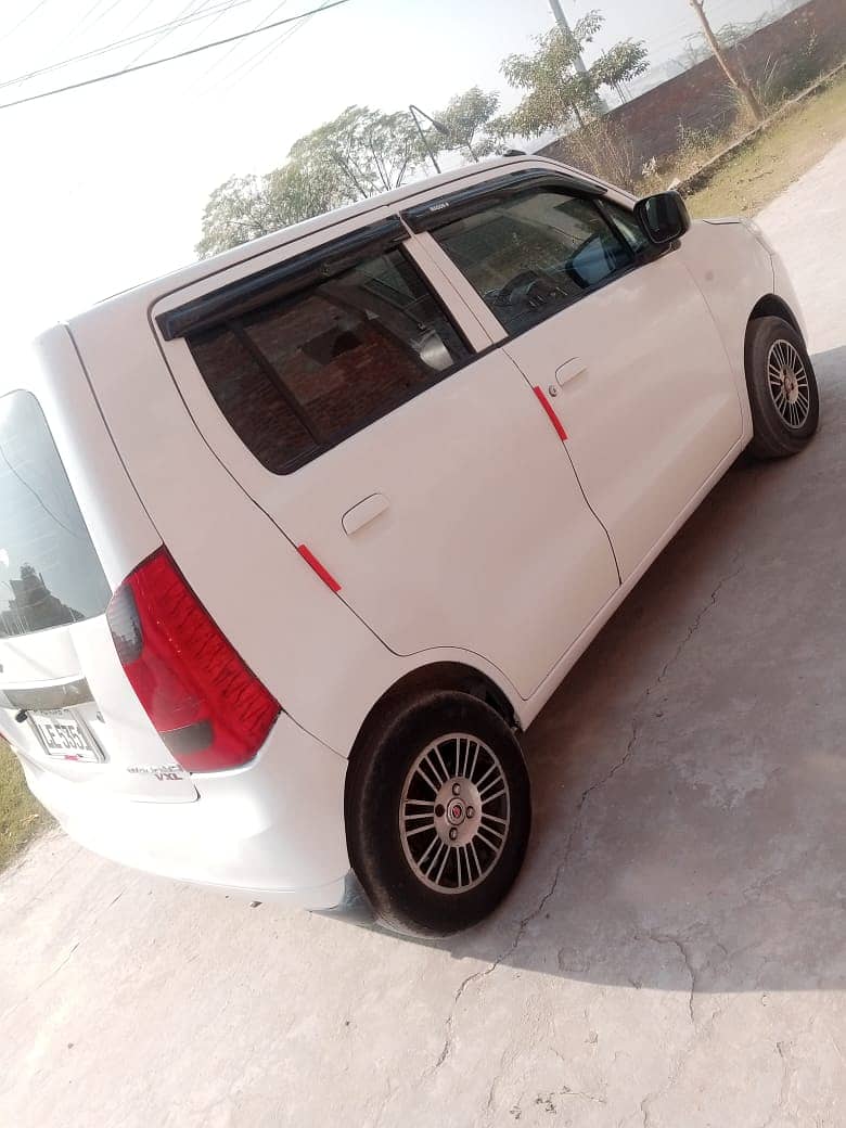 Suzuki Wagon R  VXL 2015  Model 12