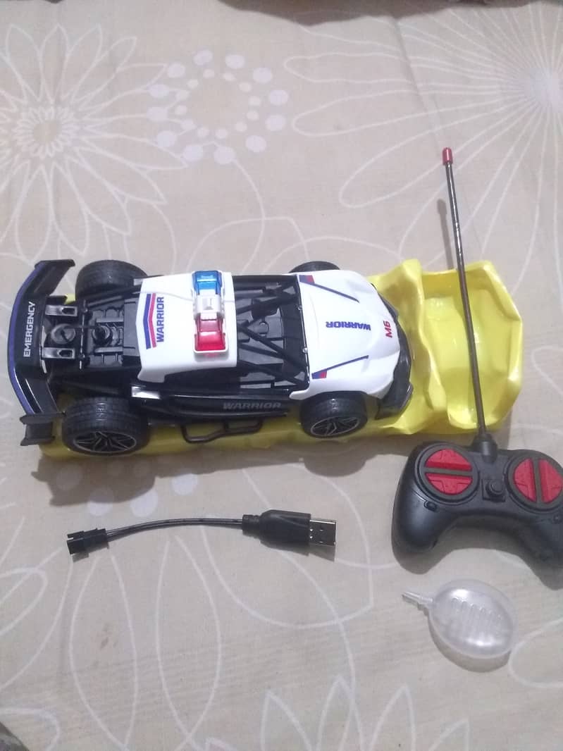 Remote Control Police Car with rechargable battery 0