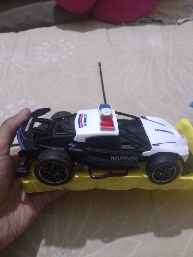 Remote Control Police Car with rechargable battery 1