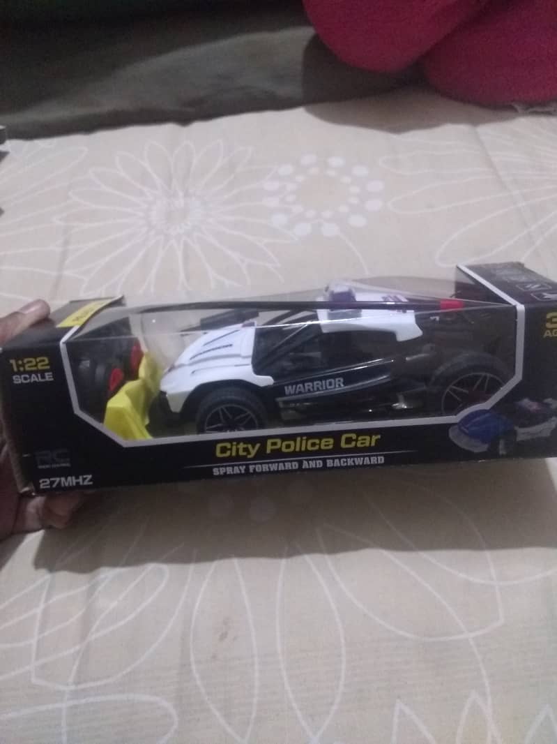 Remote Control Police Car with rechargable battery 3