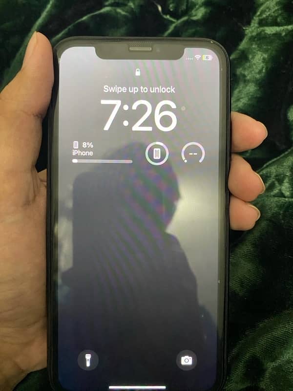 iPhone XR 64gb factory unlock 3