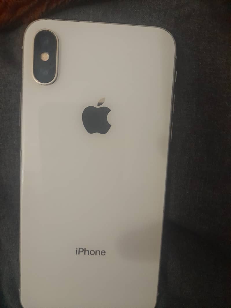 Apple iPhone X 3