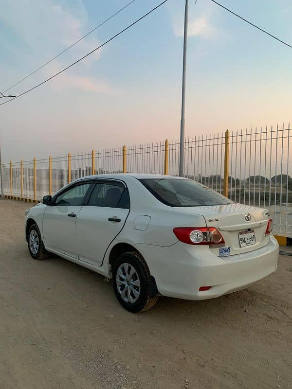 Toyota Corolla GLI 2013 1