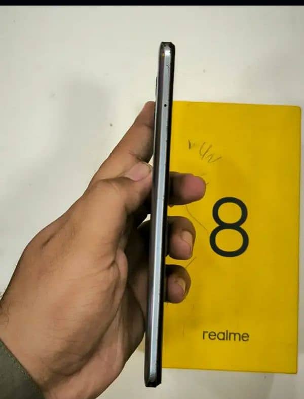 Realme 8 . box. 8/128 0