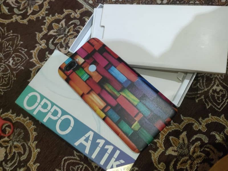 Oppo ( Box+Charger) (03215611851 Whatsapp number) 1