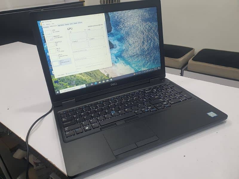 Dell Latitude 5590 2