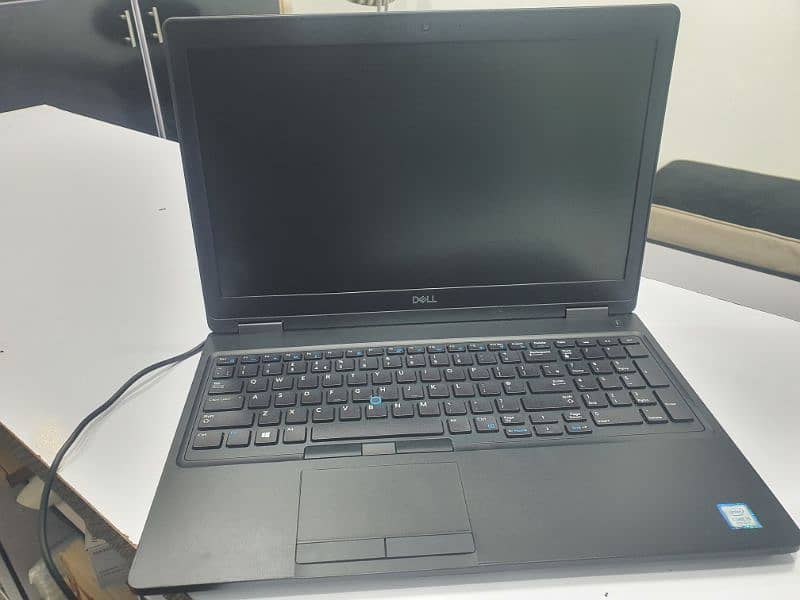 Dell Latitude 5590 5