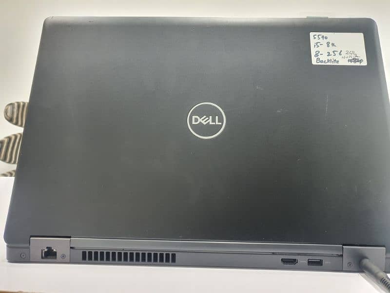 Dell Latitude 5590 6