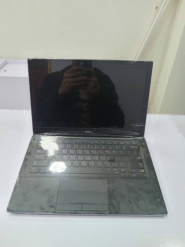 Dell Latitude E7280 4