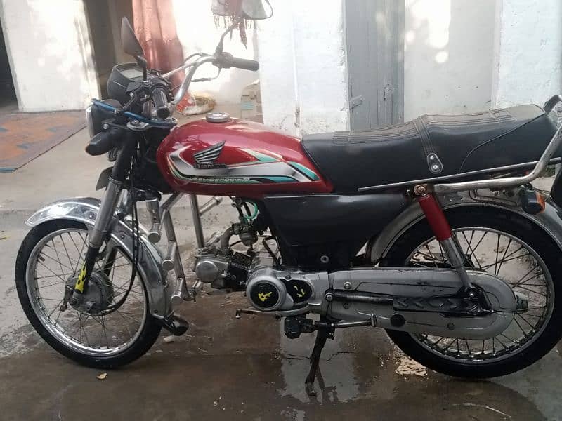 Honda CD 70 2010 Model Lahore No for Sale 1