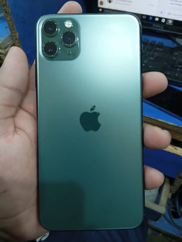 iPhone 11 Pro Max 1