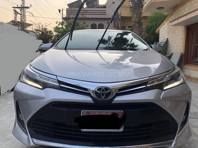 Toyota Altis Grande 2017 1