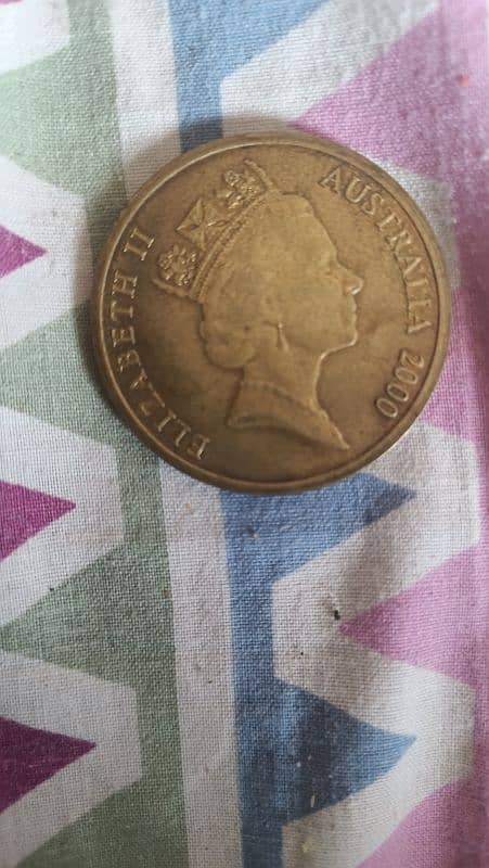 Elizabeth 11 Australia 5dollars coin Sydney 2000 0